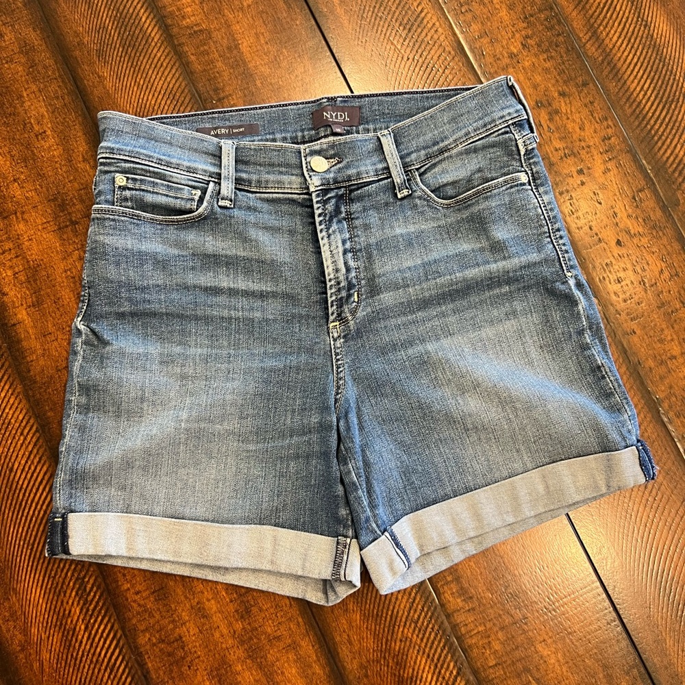 NYDJ Cuffed Avery Shorts, Size 10, Like New